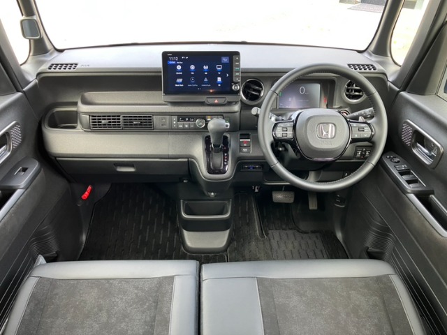 ホンダ Ｎ　ＢＯＸ カスタム ６６０ ターボ R7年 (九州・沖縄) 99