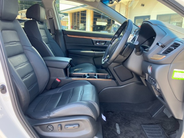 ホンダ ＣＲ－Ｖ ２．０ Ｅ：ＨＥＶ ＥＸ マスターピース R2年 (九州・沖縄) 99