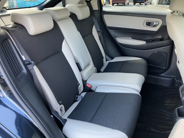 ホンダ ヴェゼル １．５ Ｅ：ＨＥＶ Ｚ R5年 (九州・沖縄) 99
