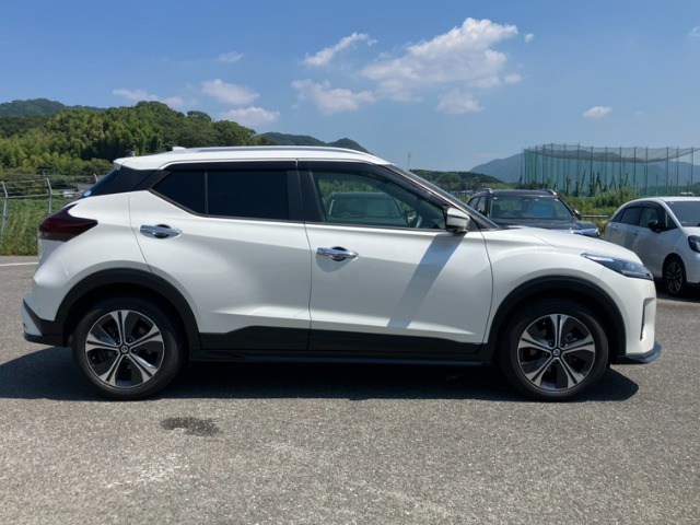 日産 キックス １．２ Ｘ （Ｅ－ＰＯＷＥＲ） R4年 (九州・沖縄) 99