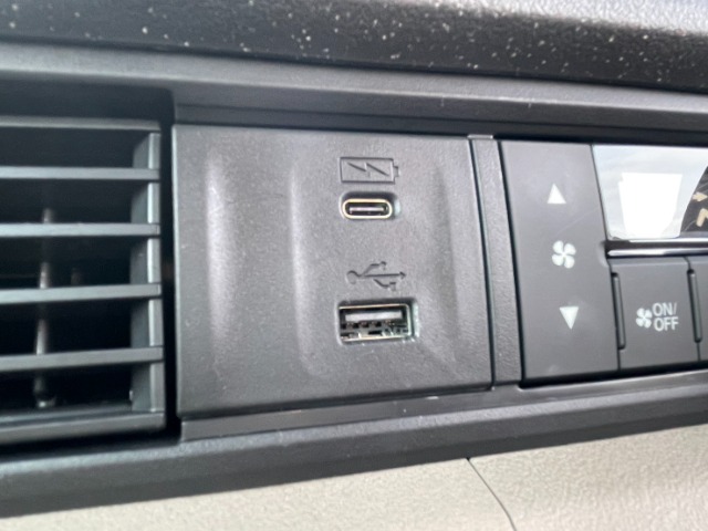 ホンダ Ｎ　ＢＯＸ ジョイ ６６０ ターボ ２トーン R7年 (九州・沖縄) 99