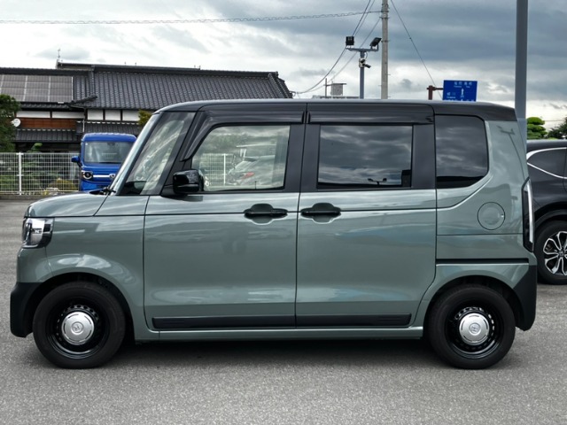 ホンダ Ｎ　ＢＯＸ ジョイ ６６０ ２トーン R7年 (九州・沖縄) 99