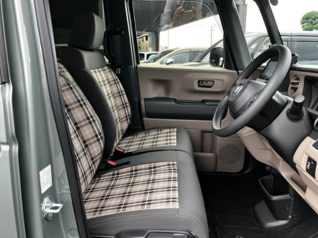 ホンダ Ｎ　ＢＯＸ ジョイ ６６０ ２トーン R7年 (九州・沖縄) 99