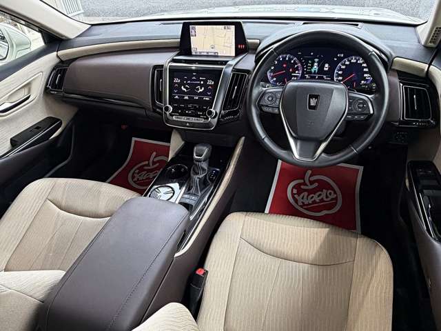 トヨタ クラウン ２．０ Ｓ Ｃパッケージ H30年 (東海) 99