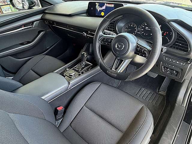 マツダ ＭＡＺＤＡ３　ファストバック ２．０ ２０Ｓ ブラックトーンエディション R5年 (東海) 99