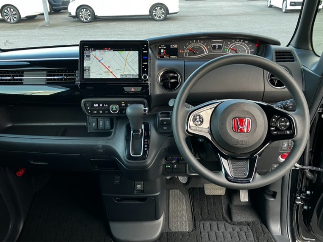 ホンダ Ｎ　ＢＯＸ カスタム ６６０ Ｌ スロープ R4年 (九州・沖縄) 99