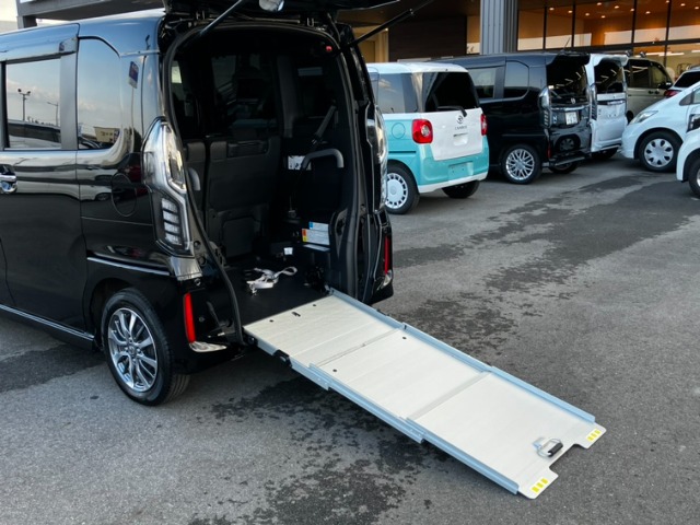 ホンダ Ｎ　ＢＯＸ カスタム ６６０ Ｌ スロープ R4年 (九州・沖縄) 99