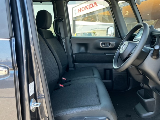 ホンダ Ｎ　ＢＯＸ カスタム ６６０ R7年 (九州・沖縄) 99