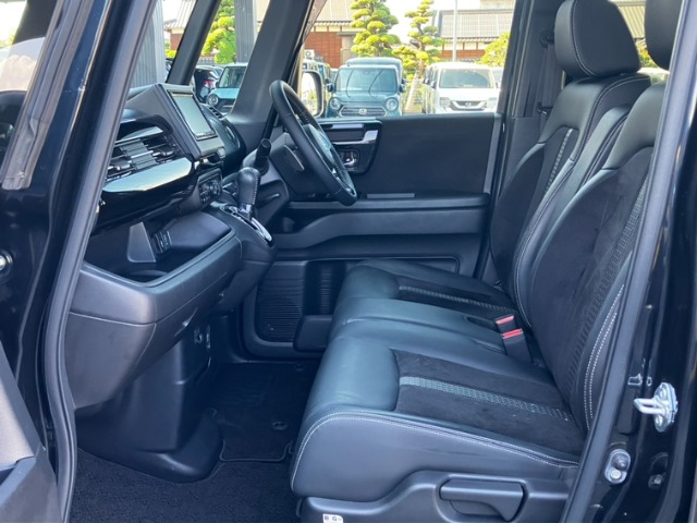 ホンダ Ｎ　ＢＯＸ カスタム ６６０ Ｌ ターボ R4年 (九州・沖縄) 99