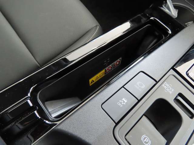 トヨタ プリウスＰＨＶ ２．０ プラグインハイブリッド Ｚ R5年 (東海) 99