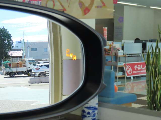 トヨタ クラウン　スポーツ　ハイブリッド ２．５ Ｚ Ｅ－ＦＯＵＲ ４ＷＤ R6年 (東海) 99