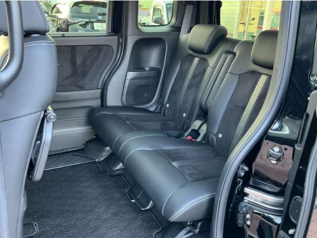 ホンダ Ｎ　ＢＯＸ カスタム ６６０ Ｌ ターボ R5年 (九州・沖縄) 99