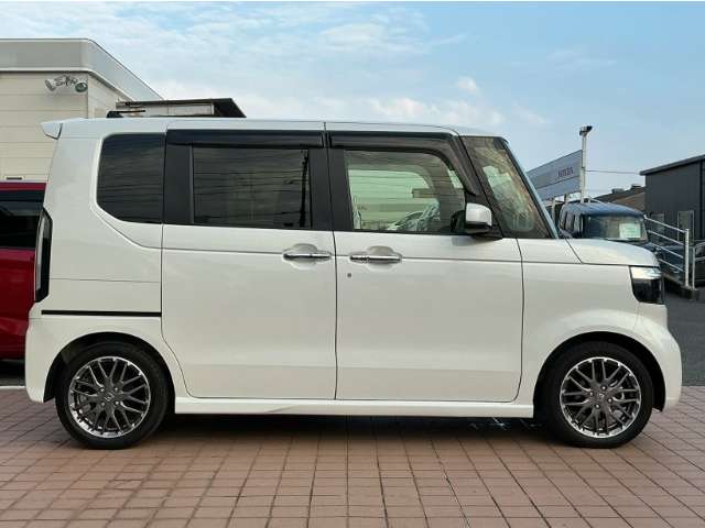 ホンダ Ｎ　ＢＯＸ カスタム ６６０ ターボ R8年 (九州・沖縄) 99