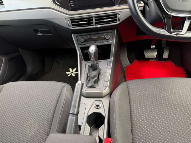 フォルクスワーゲン ポロ ＴＳＩ　コンフォートライン R1年 (近畿) 99