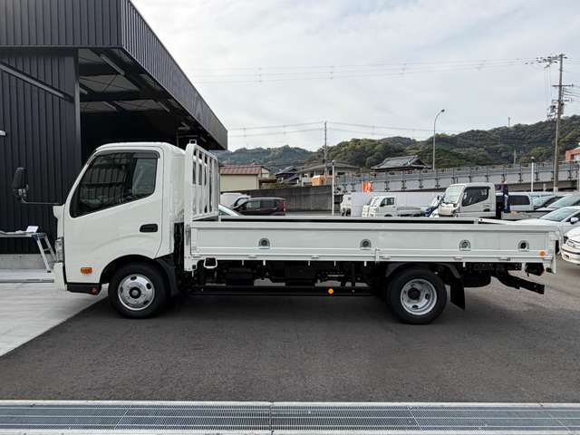 日野自動車 デュトロ ４．０ ワイド ロング 全低床 ディーゼルターボ R1年 (近畿) 99