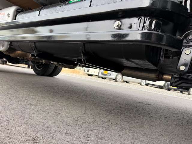 日野自動車 デュトロ ４．０ ワイド ロング 全低床 ディーゼルターボ R1年 (近畿) 99