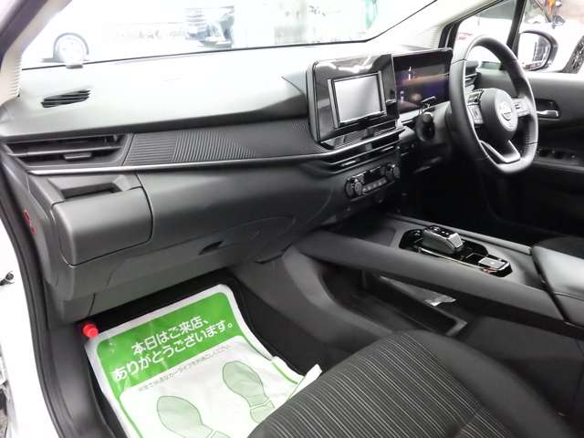 日産 ノート １．２ Ｘ ＦＯＵＲ ４ＷＤ R7年 (東北) 99