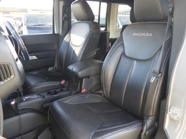 ジープ ラングラー　アンリミテッド アンリミテッド サハラ ４ＷＤ H30年 () 99