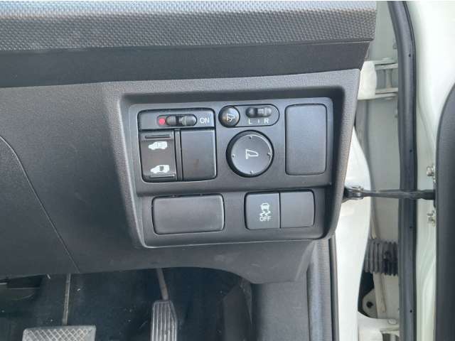 ホンダ フリードスパイク １．５ Ｇ ジャストセレクション H27年 (九州・沖縄) 99