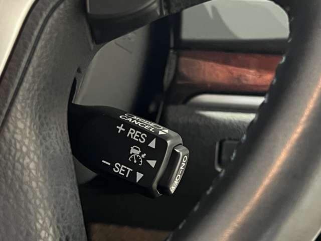 トヨタ クラウンマジェスタ　ハイブリッド ３．５ Ｆバージョン H25年 (関東) 99