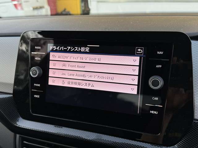 フォルクスワーゲン Ｔ－ＣＲＯＳＳ ＴＳＩ アクティブ R7年 () 99
