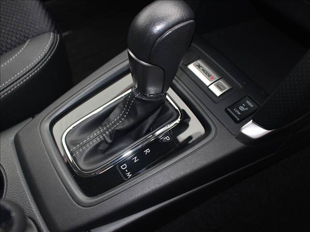 スバル フォレスター ２．０ＸＴ アイサイト ４ＷＤ H28年 (関東) 99