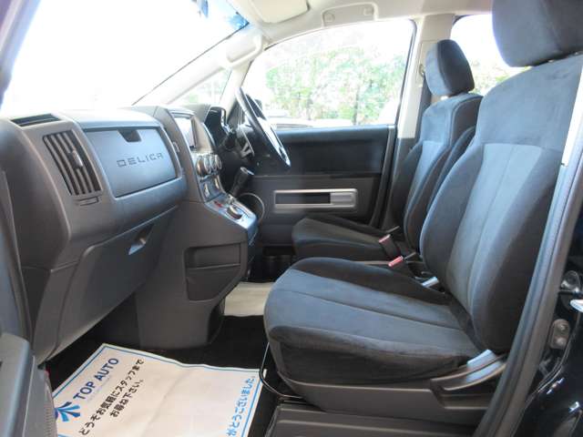 三菱 デリカ　Ｄ：５ ２．４ Ｇ ナビパッケージ ４ＷＤ H19年 (関東) 99
