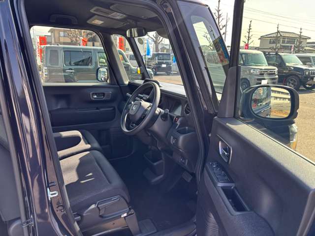 ホンダ Ｎ　ＢＯＸ カスタム ６６０ R6年 (九州・沖縄) 99