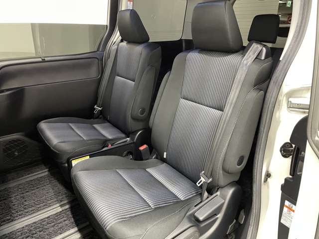 トヨタ ヴォクシー ２．０ ＺＳ 煌 H27年 (近畿) 99