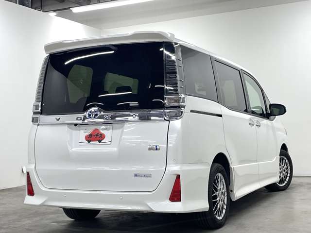 トヨタ ヴォクシー １．８ ハイブリッド ＺＳ 煌ＩＩＩ R3年 (近畿) 99