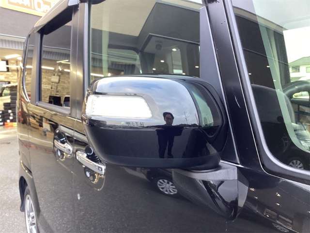 ホンダ Ｎ　ＢＯＸ ６６０ カスタムＧ ＳＳパッケージ H27年 (近畿) 99