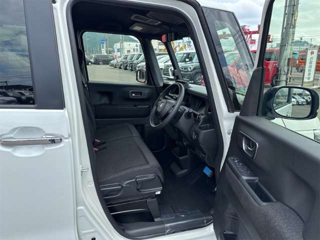 ホンダ Ｎ　ＢＯＸ カスタム ６６０ R8年 (近畿) 99