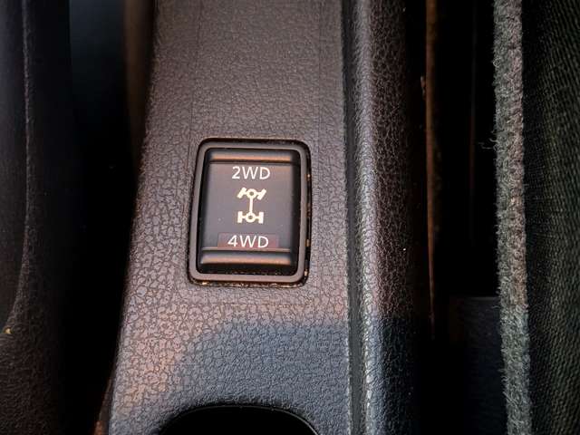 日産 ノート １．２ Ｘ ＦＯＵＲ スマートセーフティエディション ４ＷＤ H29年 () 99
