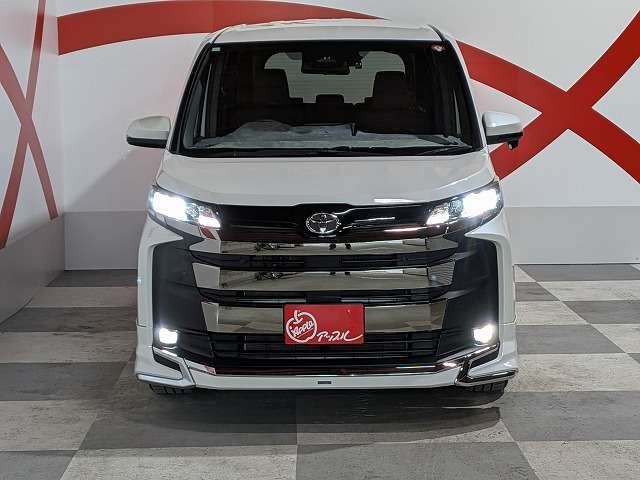 トヨタ ノア ２．０ Ｓ－Ｇ ４ＷＤ R5年 (東北) 99