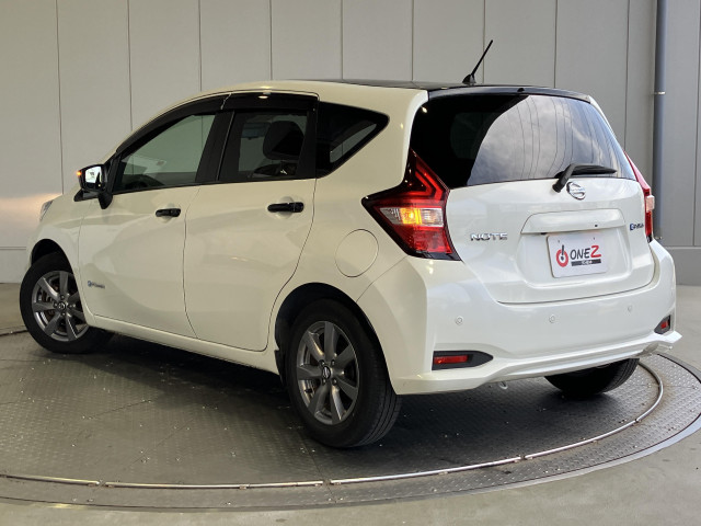 日産 ノート １．２ Ｅ－ＰＯＷＥＲ Ｘ ブラックアロー R2年 (近畿) 99