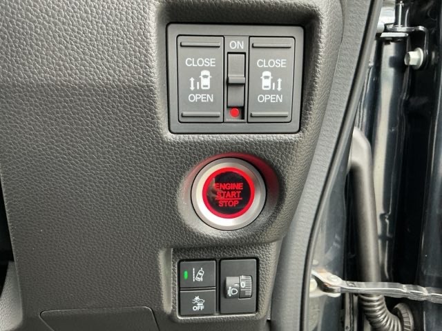 ホンダ Ｎ　ＢＯＸ カスタム ６６０ Ｌ R5年 (近畿) 99