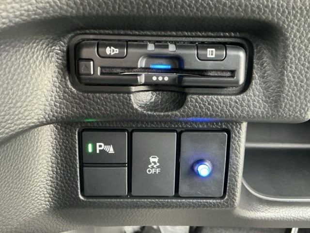 ホンダ Ｎ　ＢＯＸ カスタム ６６０ Ｌ R5年 (近畿) 99