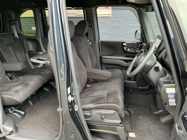 ホンダ Ｎ　ＢＯＸ カスタム ６６０ Ｌ R5年 (近畿) 99
