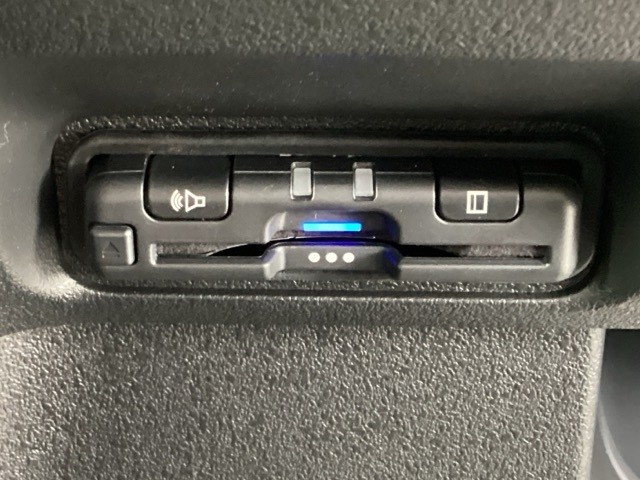 ホンダ Ｎ　ＢＯＸ カスタム ６６０ ターボ コーディネートスタイル ２トーン R8年 () 99