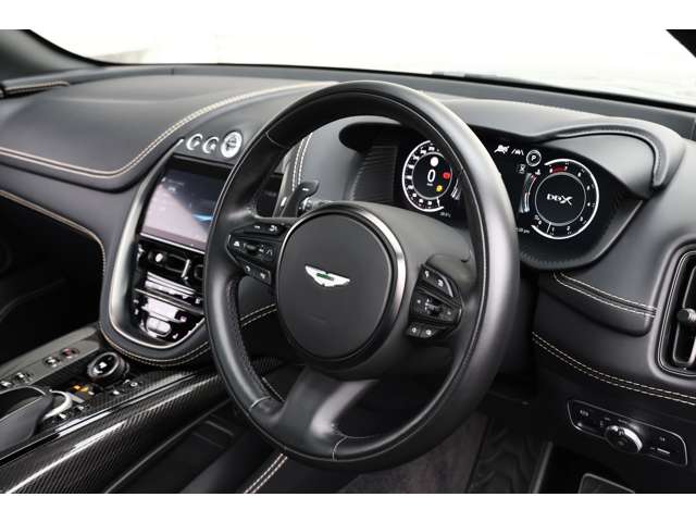 アストンマーティン ＤＢＸ ７０７ ４ＷＤ R5年 (東海) 99