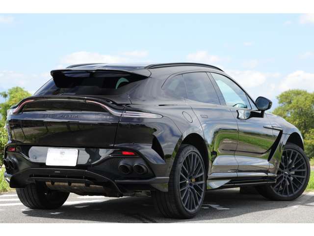 アストンマーティン ＤＢＸ ７０７ ４ＷＤ R5年 (東海) 99