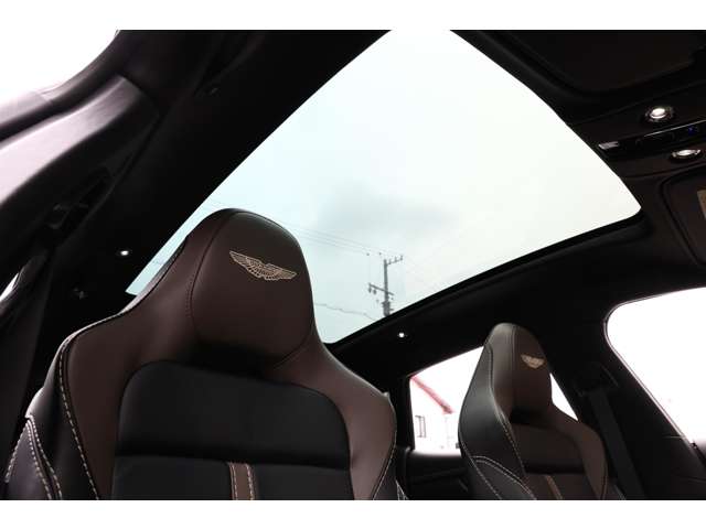 アストンマーティン ＤＢＸ ７０７ ４ＷＤ R5年 (東海) 99