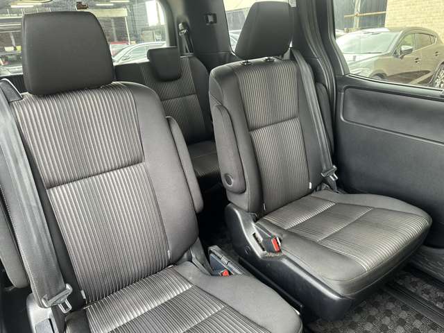 トヨタ ノア ２．０ ＳＩ H29年 (関東) 99