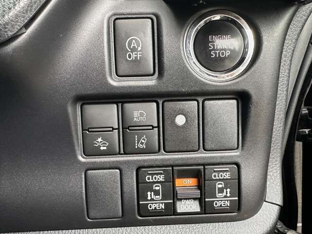 トヨタ ヴォクシー ２．０ ＺＳ H29年 (関東) 99