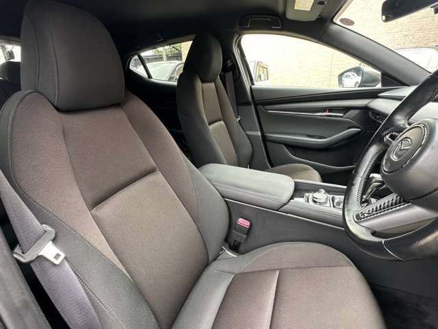 マツダ ＭＡＺＤＡ３　ファストバック １．８ ＸＤ プロアクティブ ツーリング セレクション ディーゼルターボ R3年 (関東) 99