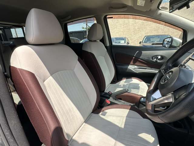 日産 ノート １．２Ｅ－ＰＯＷＥＲモード・プレミア H29年 (関東) 99