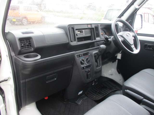 ダイハツ ハイゼットカーゴ ６６０ スペシャルクリーン ４ＷＤ R2年 () 99