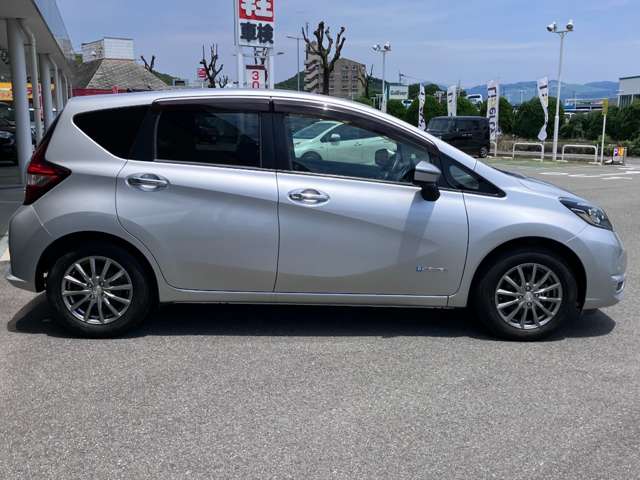 日産 ノート １．２ Ｅ－ＰＯＷＥＲ Ｘ H29年 (九州・沖縄) 99