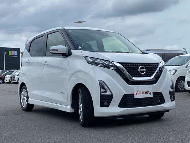 日産 デイズ ６６０ ハイウェイスターＸ R4年 (近畿) 99