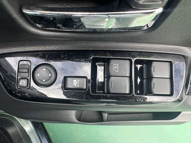 三菱 デリカ　ミニ ６６０ Ｔ プレミアム リミテッド エディション R7年 () 99